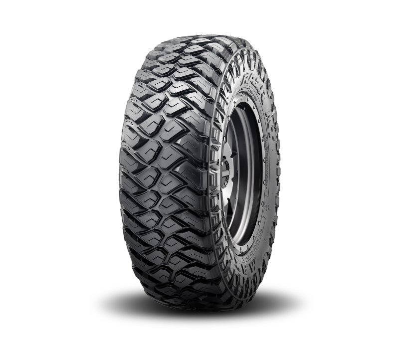 Maxxis 325/60R20 8PR 121/118Q MT762